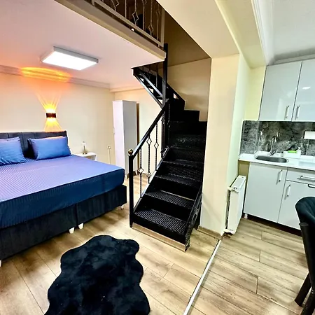 Taksim Pera Golden 3*