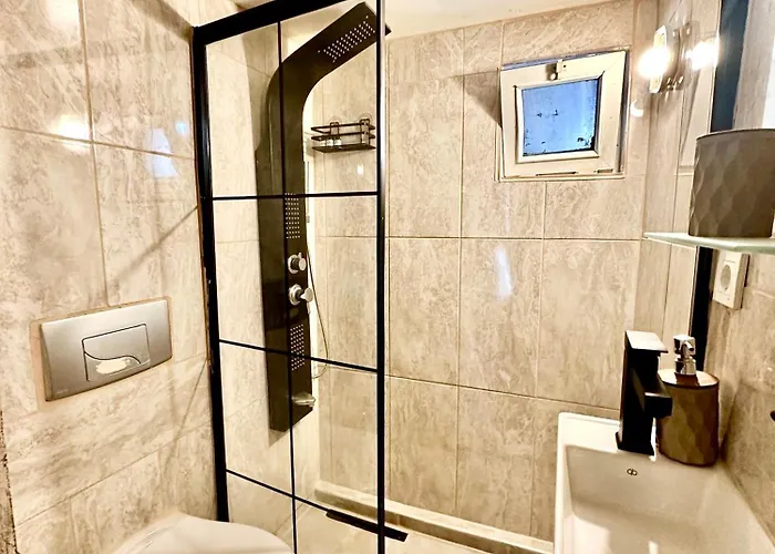 Taksim Pera Golden 3*